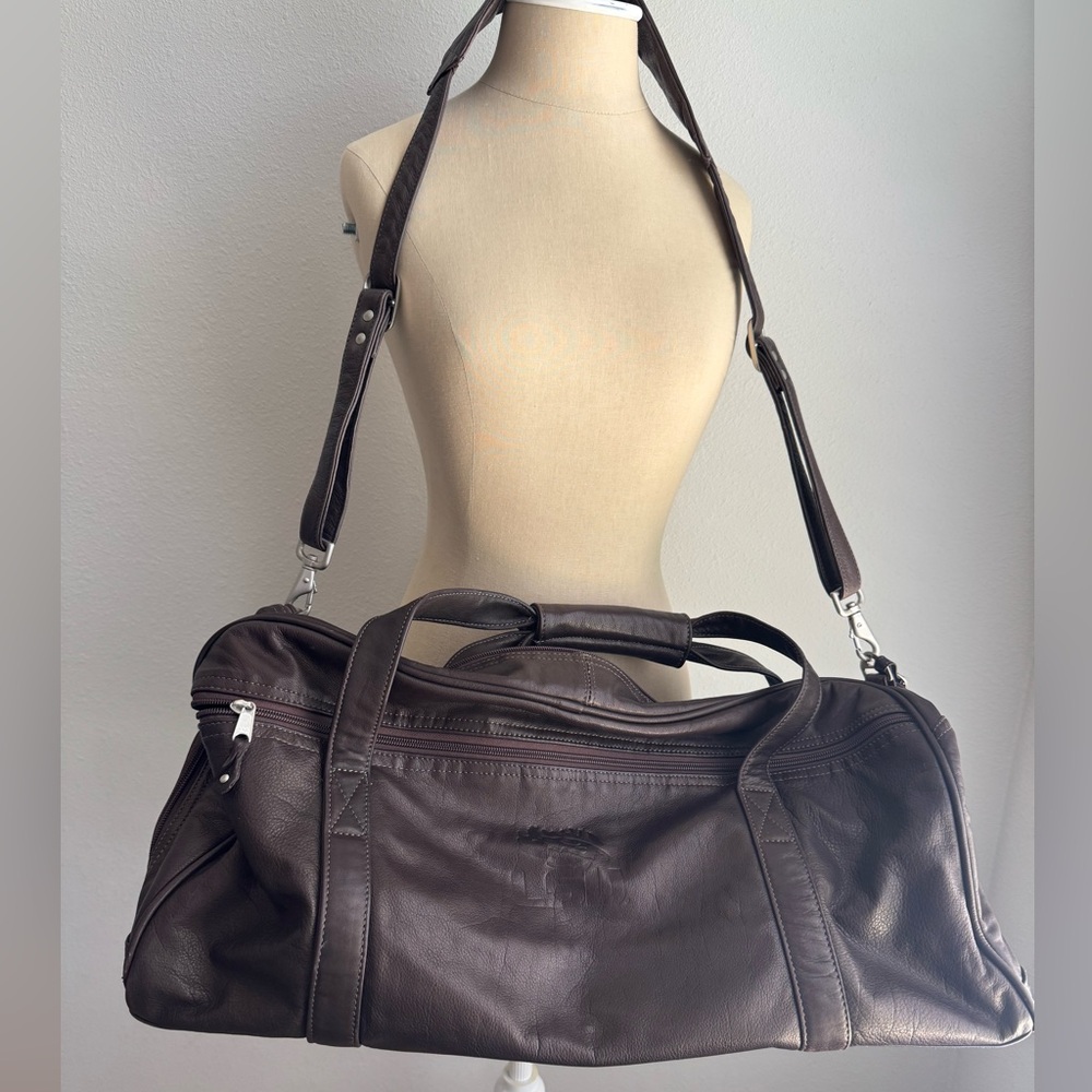 Unique LSU ( Vtg?)  logo genuine pebbled leather Lrg duffle bag chocolate brown